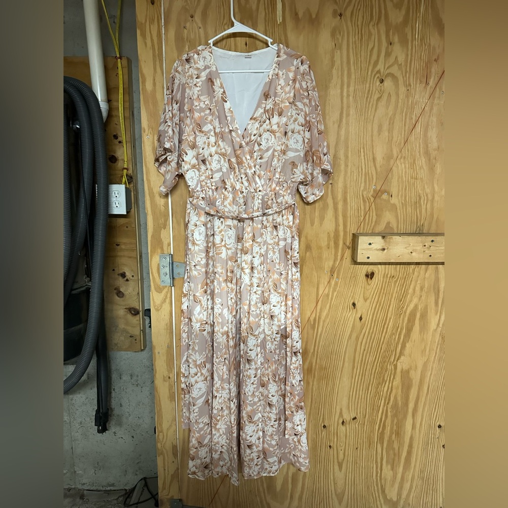 Floral V-Neck Maxi Dress
